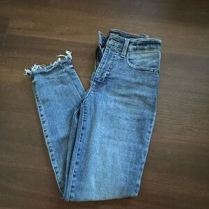 Lucky brand skinny jeans